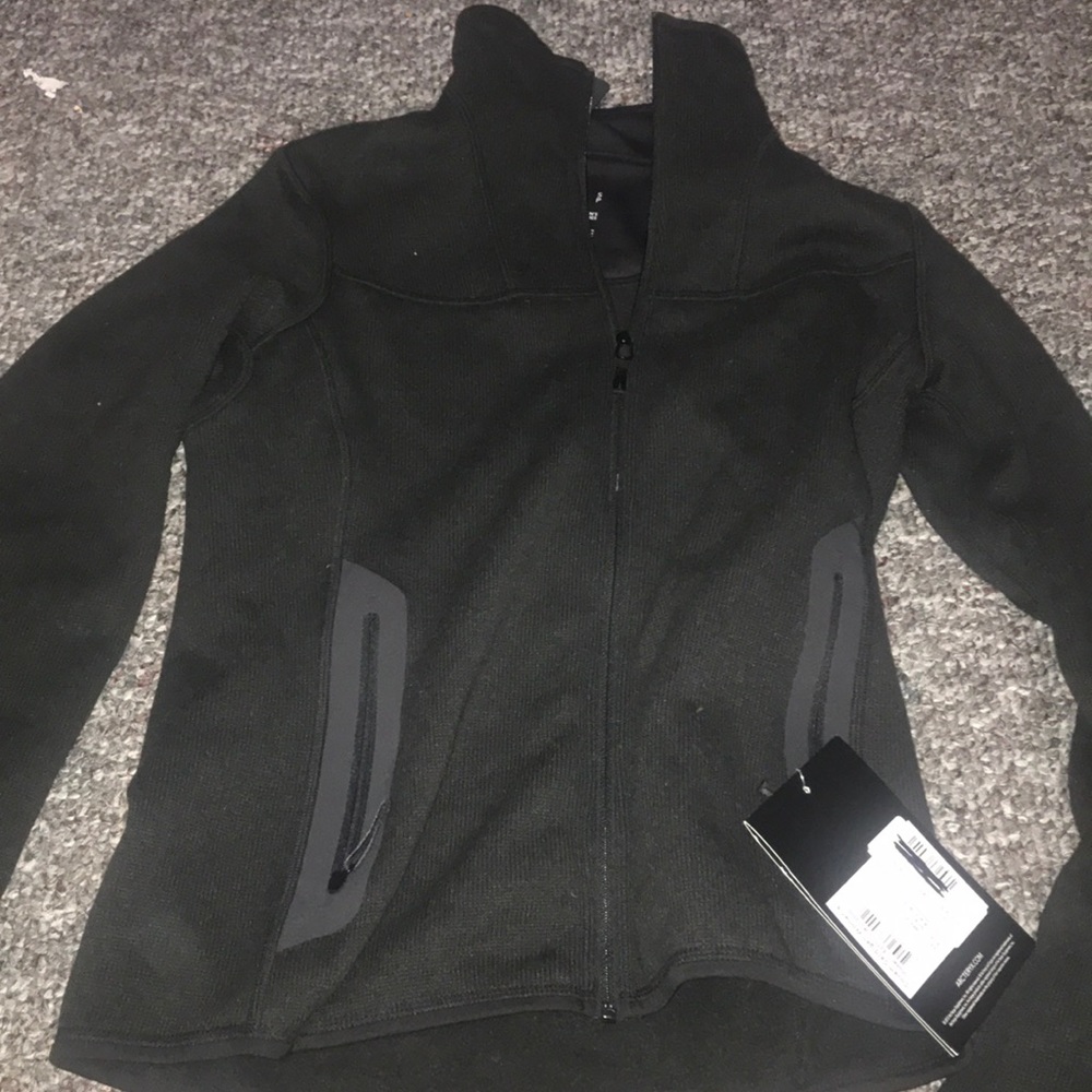 women’s zip up